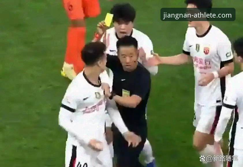 青岛海牛3-1爆冷击败上海海港深度分析——江南体育老用户带你复盘这场13年等待的胜利